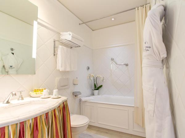 Hotel Splendid : photo 10 de la chambre chambre double standard - vue sur ville