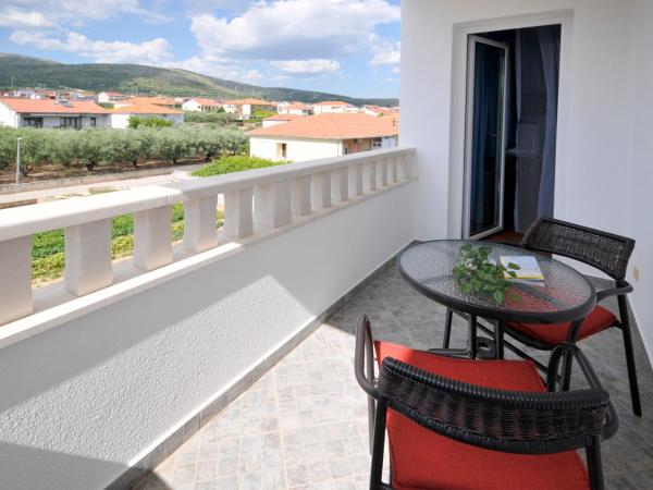 Villa Lida 2 : photo 3 de la chambre chambre double avec balcon