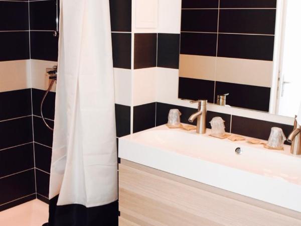 Hotel de la Placette Barcelonnette : photo 3 de la chambre chambre familiale (5 adultes)