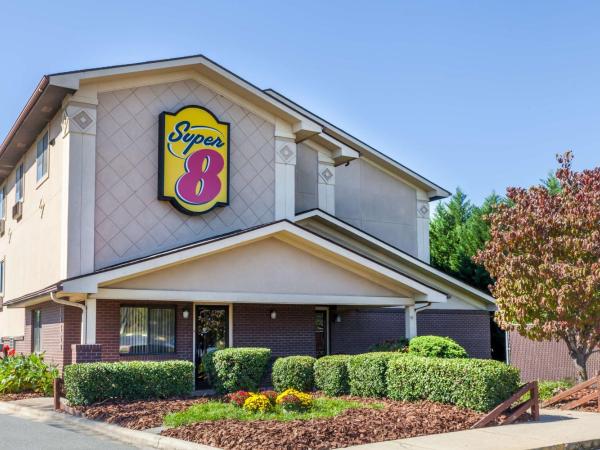 Super 8 by Wyndham Charlotte/Amusement Park Area : photo 5 de la chambre chambre double deluxe avec 2 lits doubles - non-fumeurs