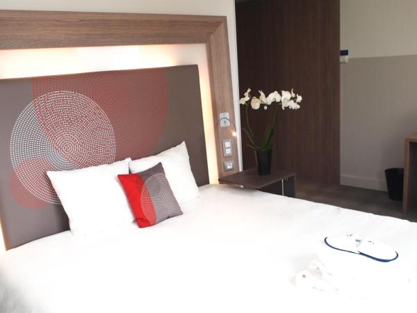 Novotel SPA Rennes Centre Gare : photo 4 de la chambre 2 chambres adjacentes