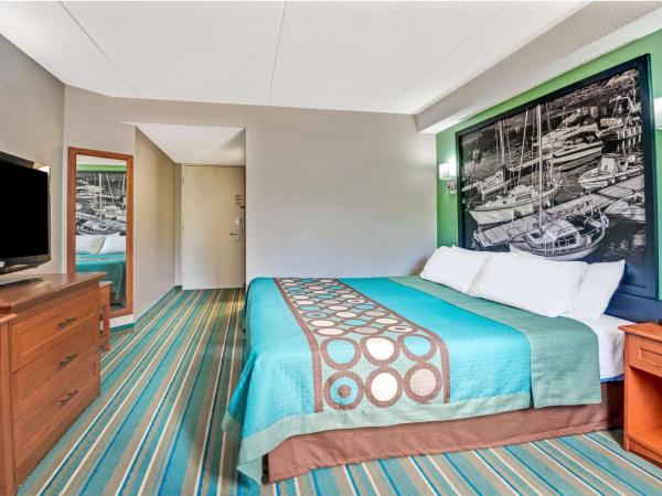 Super 8 by Wyndham Toronto East ON : photo 2 de la chambre chambre lit queen-size - non-fumeurs