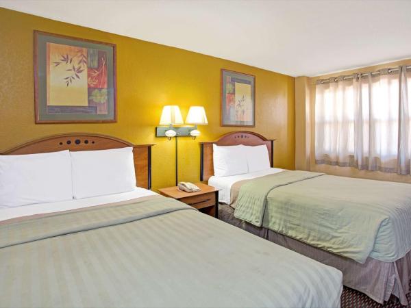 Travelodge by Wyndham Fort Lauderdale : photo 2 de la chambre chambre double avec 2 lits doubles - fumeurs