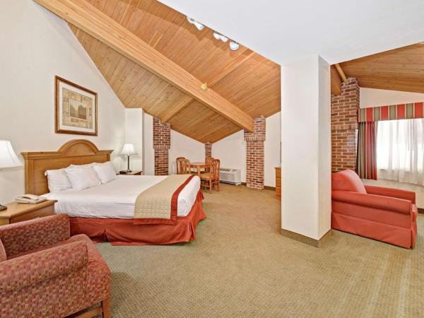 Baymont by Wyndham Indianapolis : photo 1 de la chambre suite lit king-size supérieure - non-fumeurs