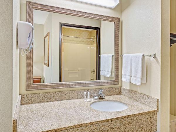 Baymont by Wyndham Indianapolis : photo 3 de la chambre chambre avec 2 lits doubles - accès aux personnes à mobilité réduite/non-fumeurs