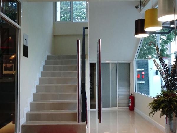 The Arni Sukhumvit 101 : photo 3 de la chambre studio lit queen-size