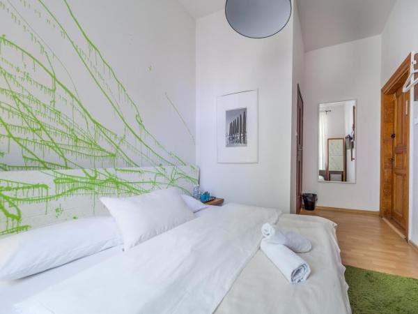 Central Sopot : photo 3 de la chambre chambre double avec salle de bains privative