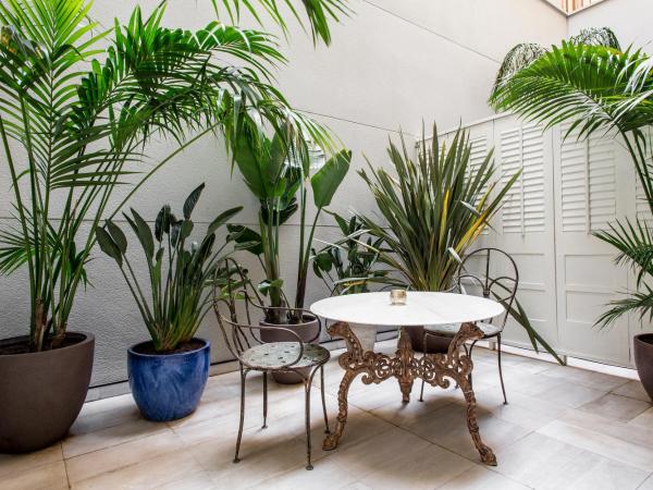 Hotel Midmost by Majestic Hotel Group : photo 1 de la chambre chambre double supérieure avec terrasse