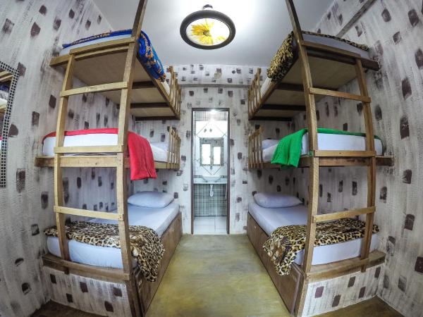 Hostel Da Bruna - Botafogo : photo 2 de la chambre lit dans dortoir mixte de 6 lits