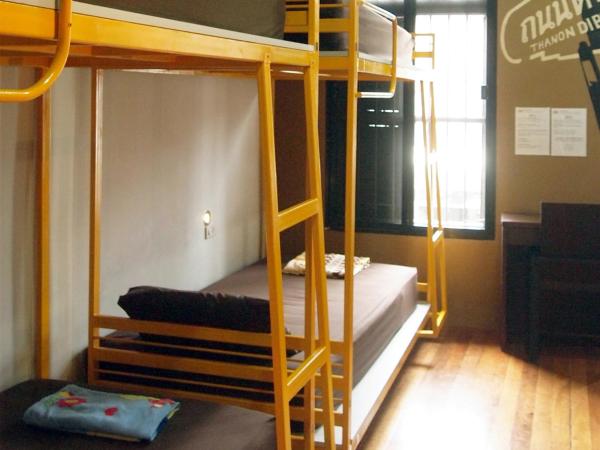 Phuket Sunny Hostel : photo 3 de la chambre lit dans dortoir mixte de 6 lits