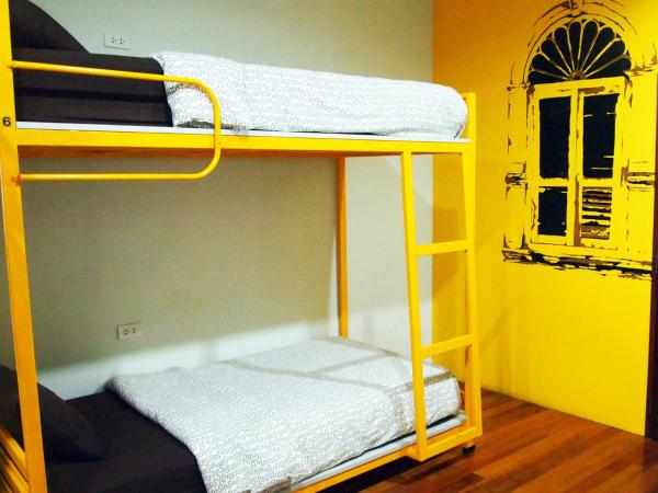 Phuket Sunny Hostel : photo 4 de la chambre lit dans dortoir mixte de 7 lits 