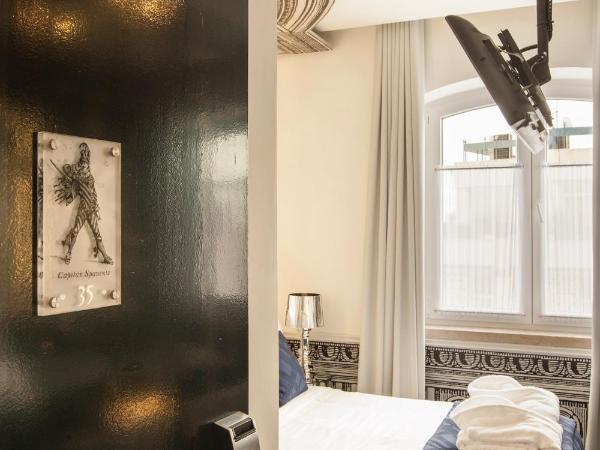 Teatro Boutique Rooms & Suites : photo 4 de la chambre petite chambre double standard