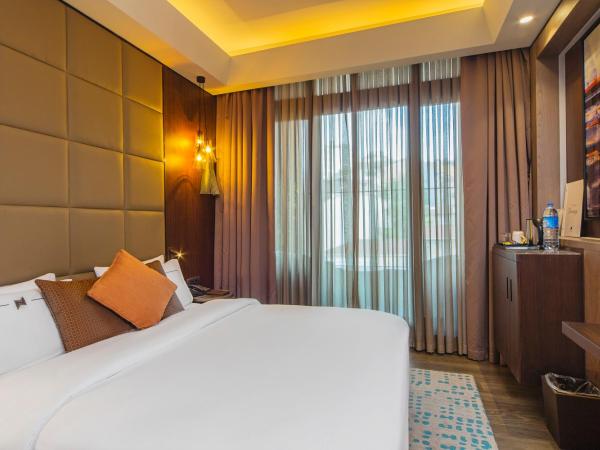 Naz City Hotel Taksim - Special Category : photo 6 de la chambre chambre double supérieure avec balcon