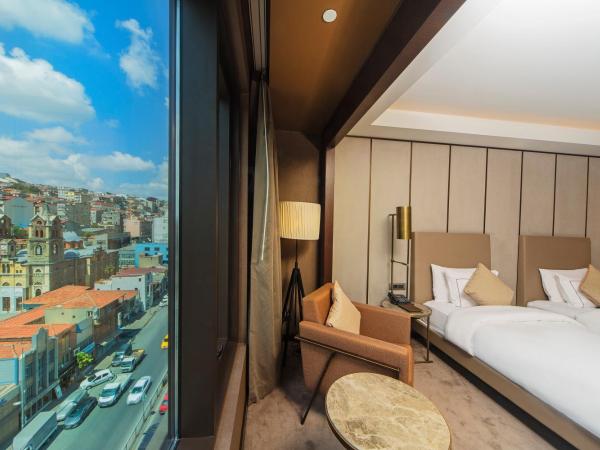 Naz City Hotel Taksim - Special Category : photo 2 de la chambre chambre familiale communicante