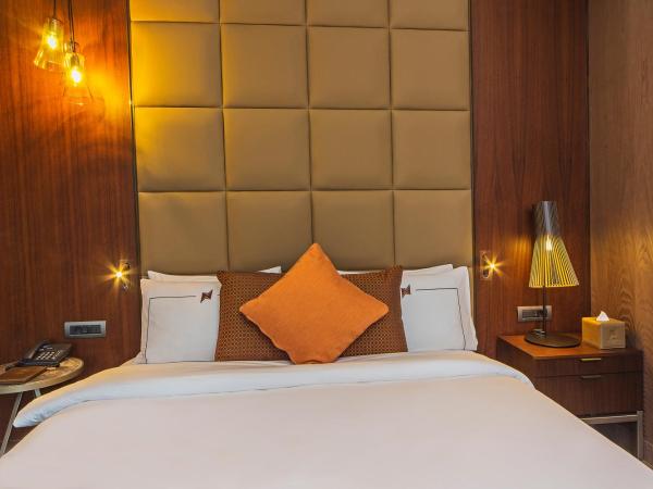 Naz City Hotel Taksim - Special Category : photo 5 de la chambre chambre double supérieure avec balcon