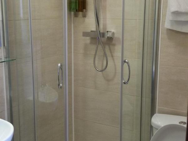 Adelphi Hotel : photo 8 de la chambre chambre double