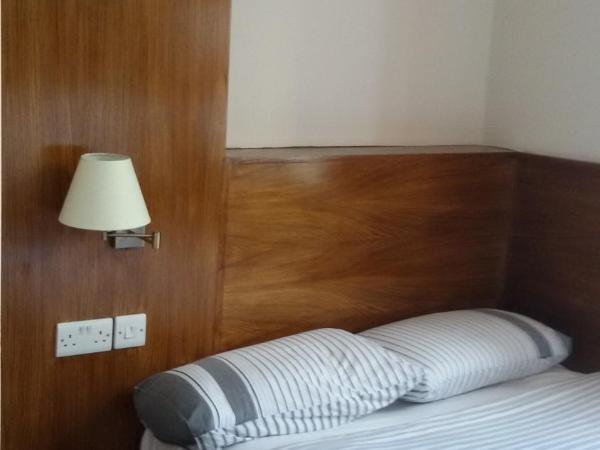 Adelphi Hotel : photo 9 de la chambre chambre double