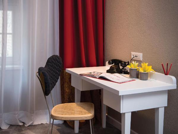 XII Century Heritage Hotel : photo 6 de la chambre chambre double ou lits jumeaux supérieure avec vue sur ville