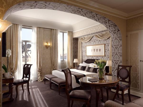 Londra Palace Venezia : photo 8 de la chambre suite junior avec balcon - vue sur lagune