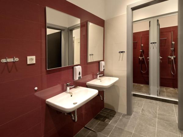 Hostel 365 For U : photo 3 de la chambre lit dans dortoir mixte de 4 lits