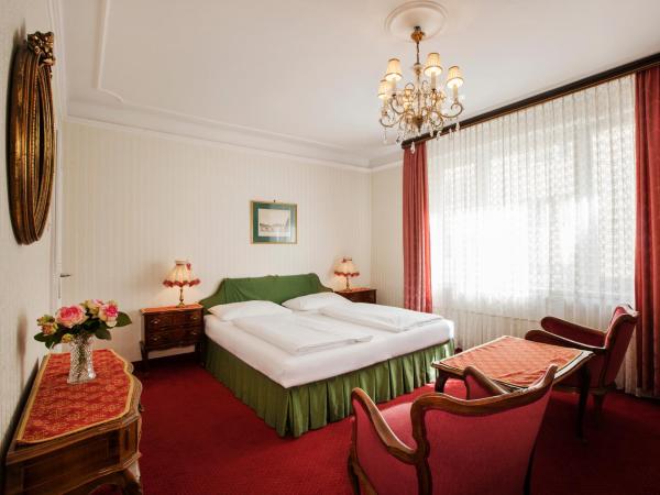 Pension Suzanne : photo 6 de la chambre chambre double confort avec cuisine