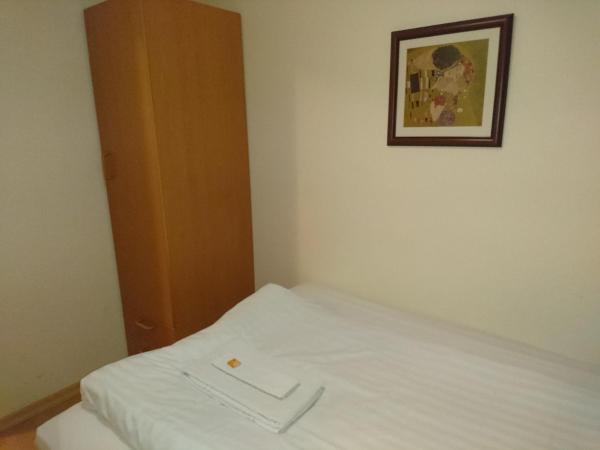Alba Guesthouse : photo 3 de la chambre chambre simple avec salle de bains commune