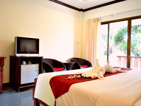 Lanta Seafront Resort : photo 4 de la chambre chambre double deluxe