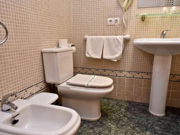 Hotel Adsubia : photo 5 de la chambre chambre double ou lits jumeaux