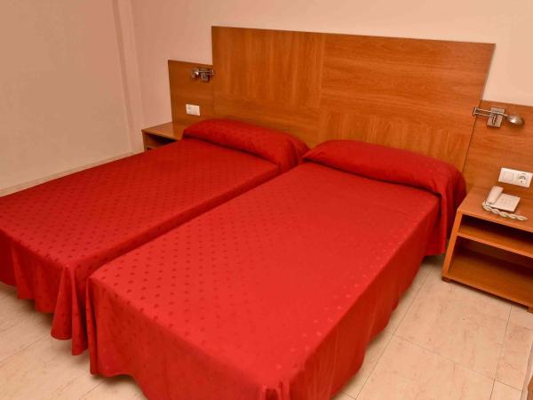 Hotel Adsubia : photo 9 de la chambre chambre double ou lits jumeaux