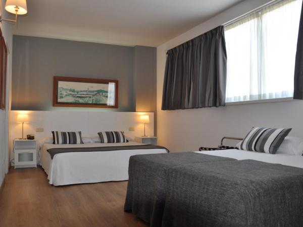 Aparthotel Atenea Barcelona : photo 1 de la chambre chambre quadruple