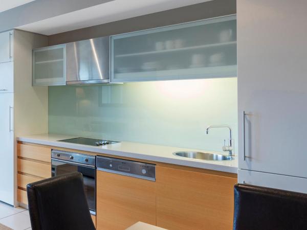 Oaks Glenelg Plaza Pier Suites : photo 8 de la chambre appartement 1 chambre avec vue sur le parc