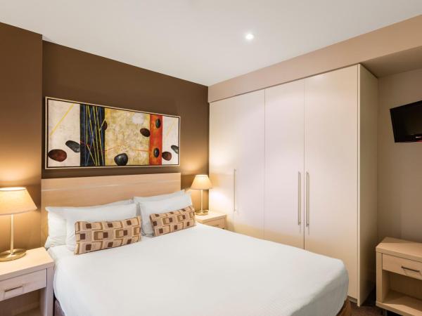 Oaks Glenelg Plaza Pier Suites : photo 2 de la chambre appartement 1 chambre avec vue sur le parc