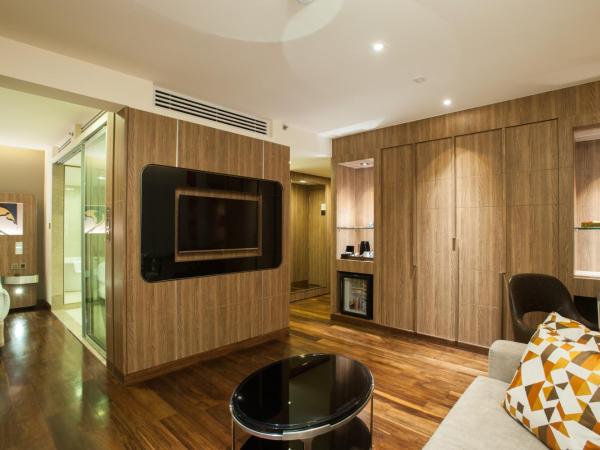 Novotel Bangkok Sukhumvit 20 : photo 5 de la chambre suite familiale