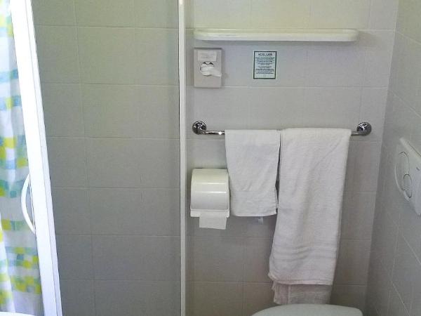 Hotel Capri : photo 3 de la chambre chambre double ou lits jumeaux confort