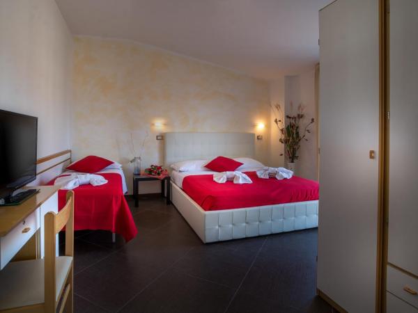 Hotel Residence Amarcord : photo 2 de la chambre appartement 1 chambre avec balcon