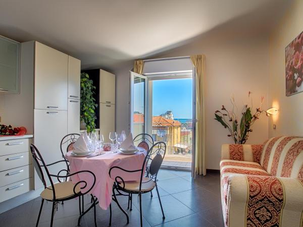 Hotel Residence Amarcord : photo 5 de la chambre appartement 1 chambre avec balcon