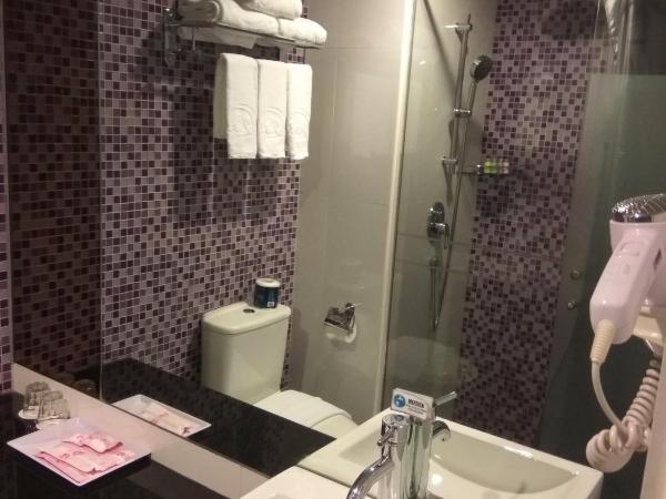 Hotel Re! @ Pearl's Hill : photo 1 de la chambre chambre triple premier