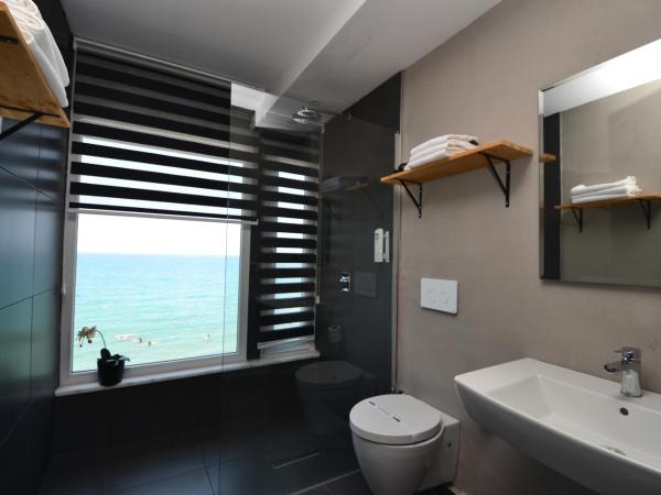 En Vie Beach Boutique Hotel - Adults Only : photo 9 de la chambre suite lit king-size - vue sur mer