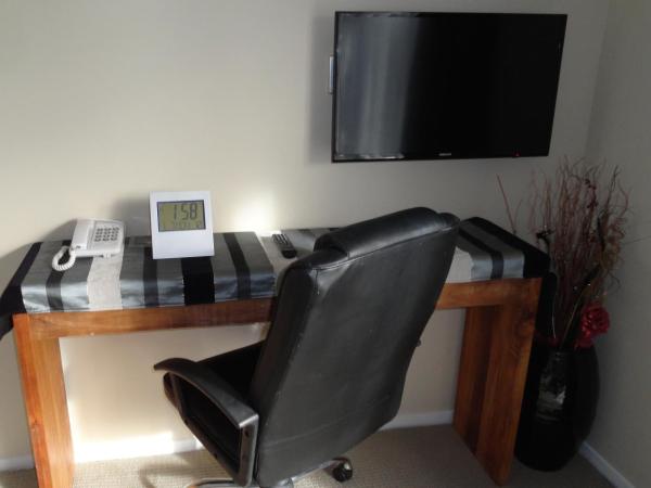 Aarburg Airport Motel : photo 3 de la chambre chambre familiale