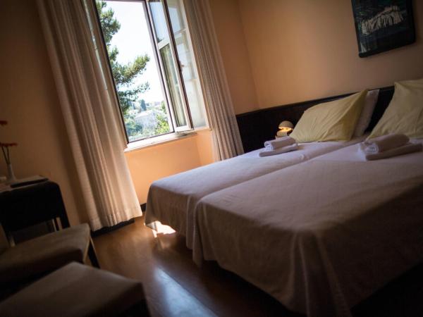 Rooms Villa Amfora Dubrovnik : photo 6 de la chambre chambre simple avec salle de bains