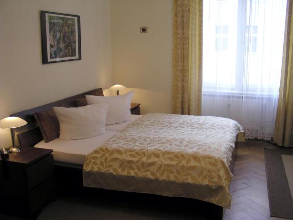 Hotel Pension Senta : photo 2 de la chambre chambre double confort