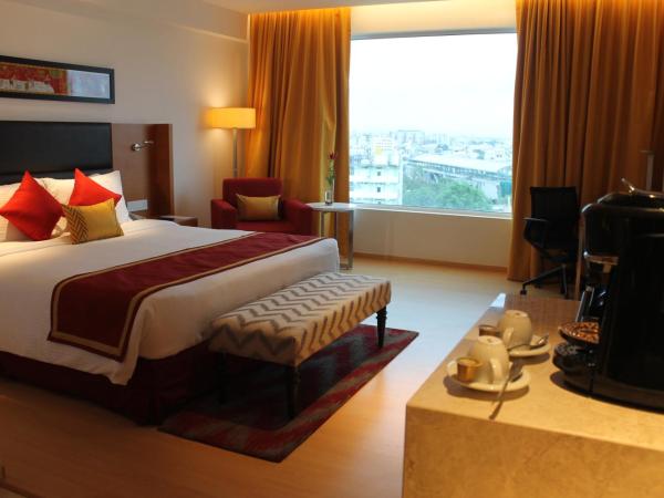 Mercure Hyderabad KCP Banjara Hills, An Accor Hotel : photo 3 de la chambre deluxe room,20% discount on food & soft beverages (except in room dining) ,20% discount on spa
