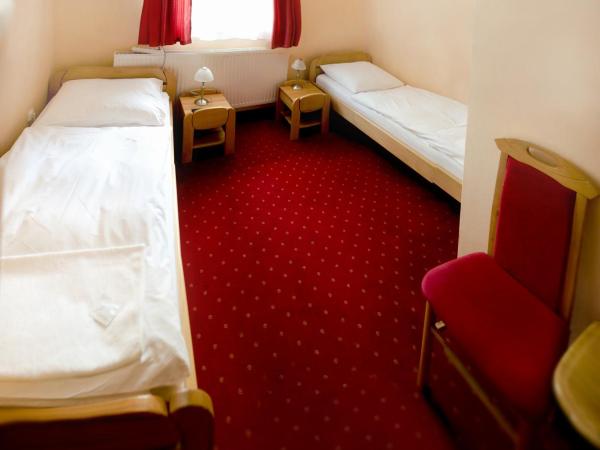 Euro Panzio : photo 3 de la chambre chambre lits jumeaux