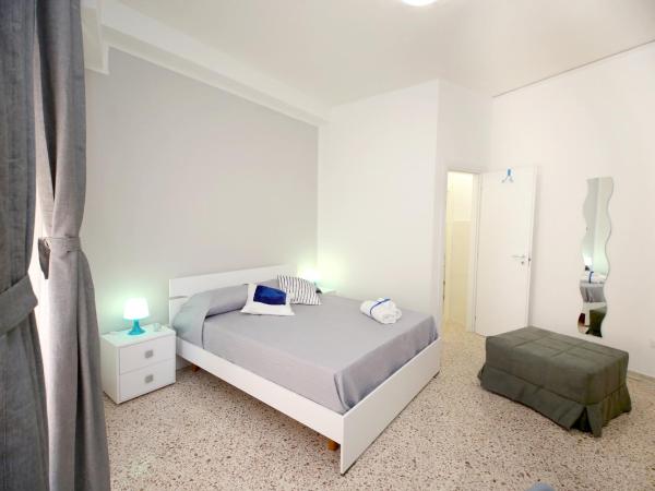 B&B Salernoway : photo 5 de la chambre chambre double avec balcon - vue sur mer