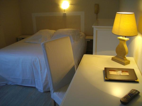 Hôtel Pacific : photo 2 de la chambre chambre double