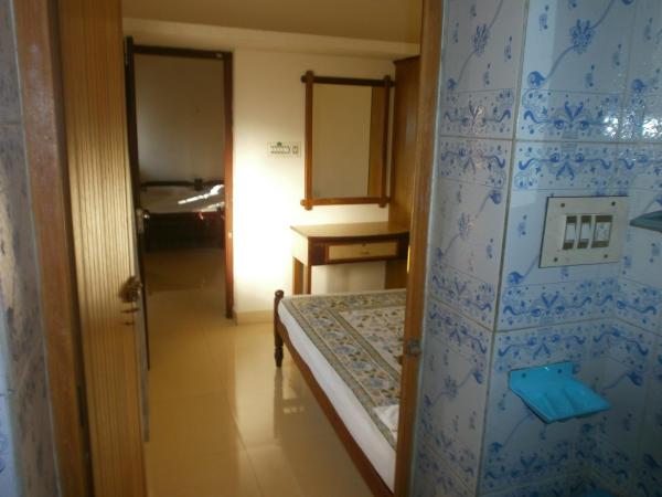 Prems Homestay : photo 1 de la chambre suite familiale avec ventilateur