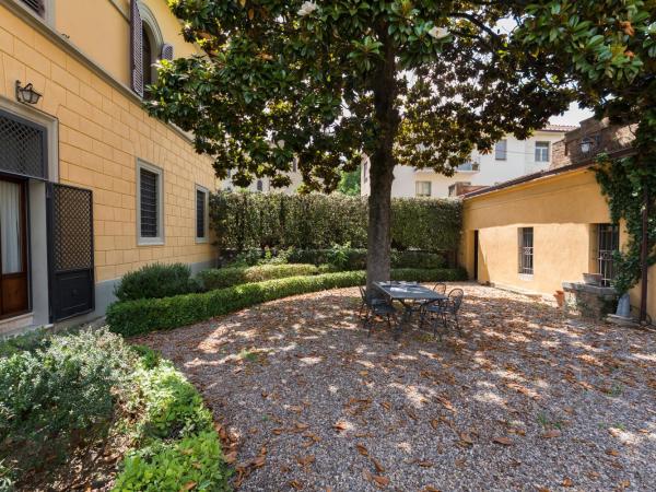 Villa Socini : photo 6 de la chambre chambre double avec salle de bains privative extérieure