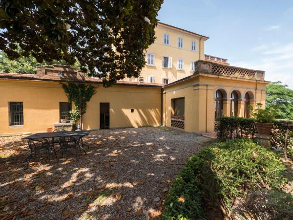 Villa Socini : photo 7 de la chambre chambre double avec salle de bains privative extérieure