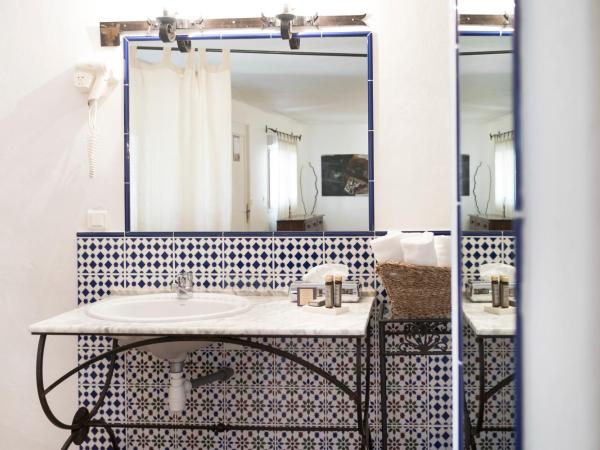 Le Lido : photo 3 de la chambre chambre double - vue sur jardin