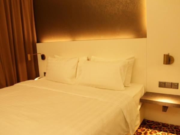 Amerin Hotel Johor Bahru : photo 3 de la chambre hébergement lit king-size super deluxe
